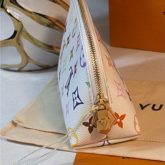 New Louis Vuitton X TM Cosmetic Pouch SOLd - Picture 5 of 13